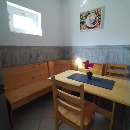 Greta Apartman Ábrahámhegy